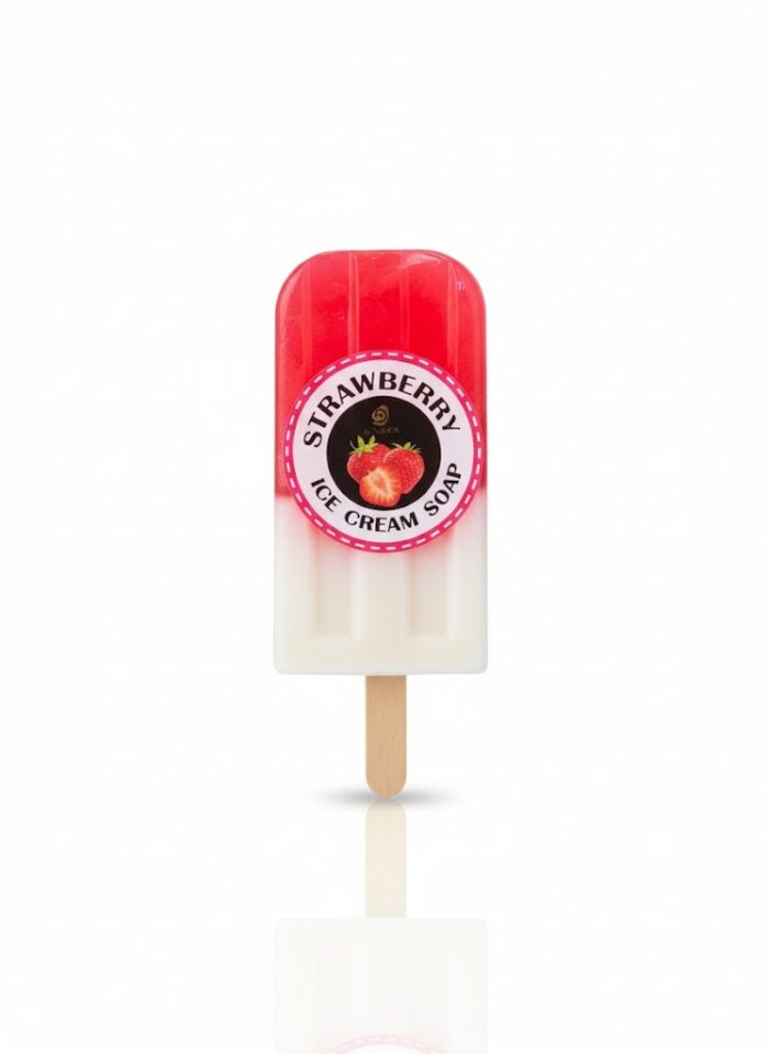 D-Narn Ice Cream Soap strawberry 100g - Image 1