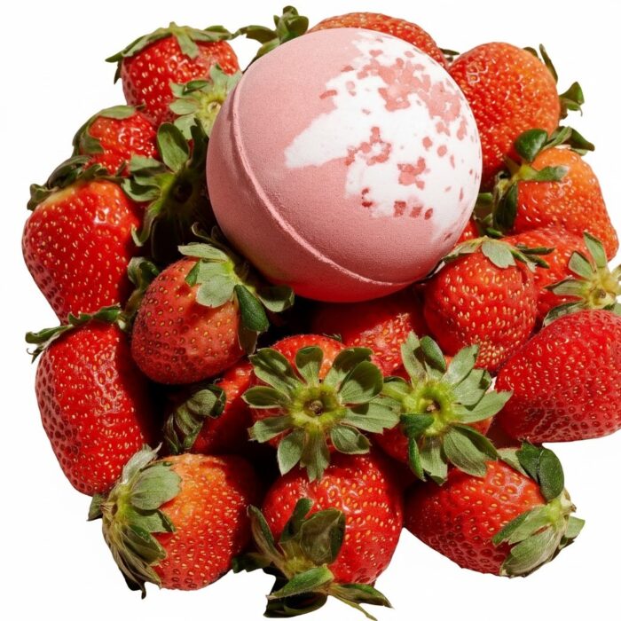 Romantic Bath Bomb Strawberry 100G - Image 1